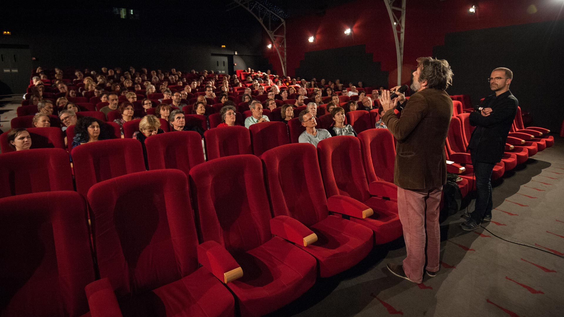 Mathieu Amalric au cinéma Jacques Tati - Agrandir l'image, .JPG 266Ko (fenêtre modale)